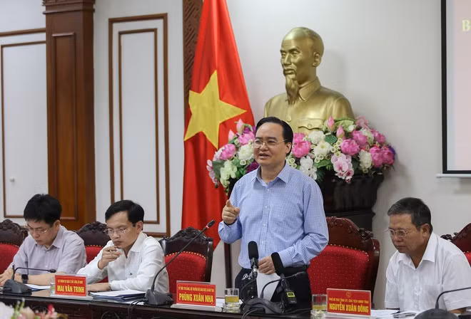 Bo GD&DT se so sanh pho diem tot nghiep THPT voi hoc ba