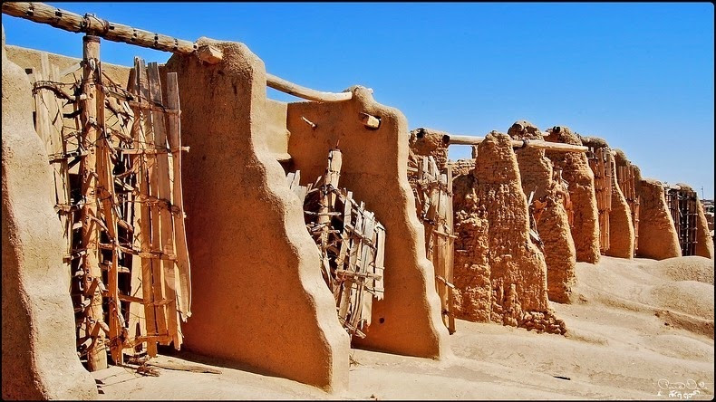 Sáng chế này được phủ thảm dệt bằng sậy hay vải. Cối xay gió có thể được sử dụng tại nhà cũng như trong các ngành công nghiệp xay xát, mía và lúa mạch.