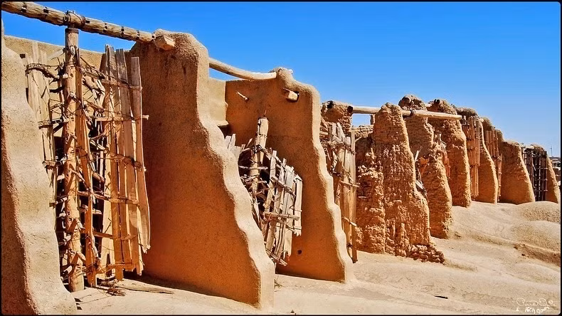 Sáng chế này được phủ thảm dệt bằng sậy hay vải. Cối xay gió có thể được sử dụng tại nhà cũng như trong các ngành công nghiệp xay xát, mía và lúa mạch.