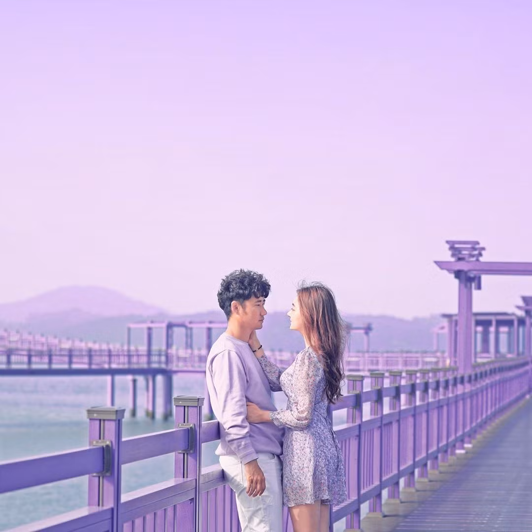 Du khách có thể thuê xe đạp để tham quan khắp nơi trên đảo với giá 5.000 won/giờ.