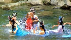 Không chỉ bắt cóc 8 cung nữ về hầu hạ, Thái Tuế ma vương còn giết hại họ. Theo đó, Thái Tuế ma vương mới chính là kẻ háo sắc đáng sợ nhất trong "Tây Du Ký".