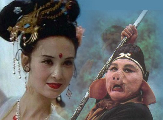 Nguyên do là bởi khi còn giữ chức Thiên Bổng Nguyên Soái, Trư Bát Giới trêu ghẹo Hằng Nga. Chính vì điều này mà Trư Bát Giới bị đày xuống hạ giới mang hình hài xấu xí.