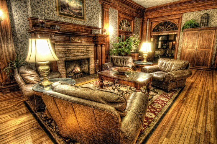 Theo đó, Elizabeth phụ trách mang nến đến căn phòng 217. Tuy nhiên, một vụ rò rỉ khí gas xảy ra trong căn phòng này khiến người hầu gái tử vong.