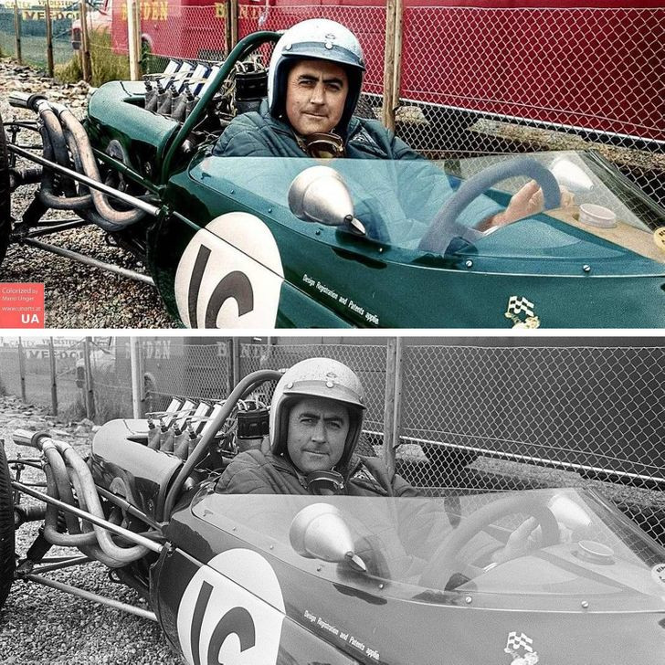 Jack Brabham ngồi trong xe đua khi tham gia Grand Prix - cuộc đua mô tô Công thức 1 tại Hà Lan năm 1966.