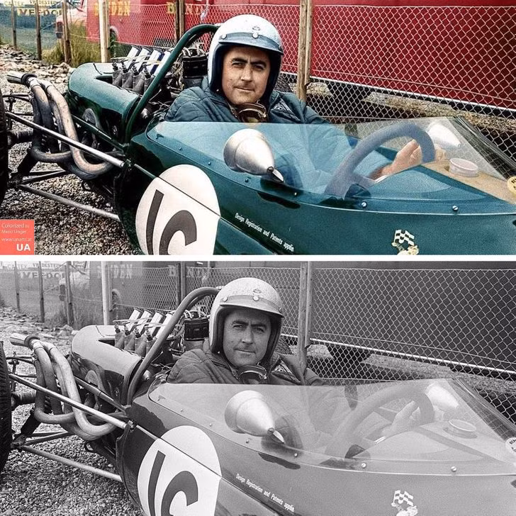 Jack Brabham ngồi trong xe đua khi tham gia Grand Prix - cuộc đua mô tô Công thức 1 tại Hà Lan năm 1966.