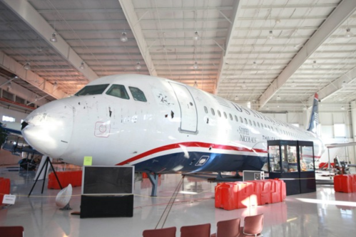 Vì vậy, cơ trưởng Sullenberger và phi hành đoàn được khen ngợi và vinh danh là những người hùng. Các hành khách biết ơn vì quyết định sáng suốt của ông đã giúp họ thoát chết trong gang tấc. Hiện máy bay liên quan tới sự kiện "phép màu trên sông Hudson" được trưng bày tại bảo tàng hàng không Carolinas ở North Carolina.