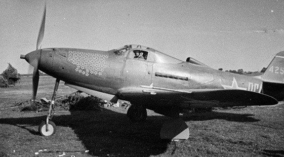 Số lượng máy bay này chiếm gần 15% tổng số máy bay quân sự mà Hồng quân Liên Xô sử dụng trong Chiến tranh thế giới 2.