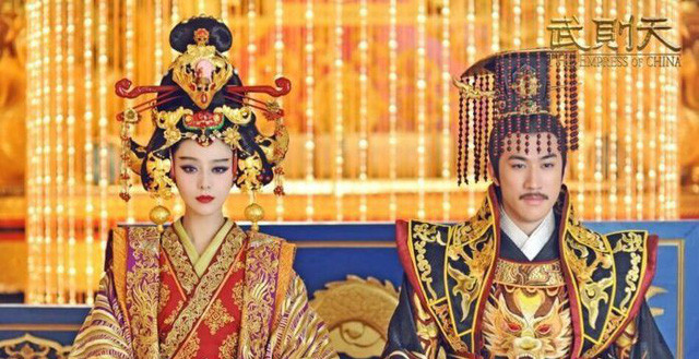 Trong lịch sử phong kiến, Tống Quang Tông cưới Lý Phượng Nương làm vợ. Về sau, bà được phong làm vương hậu. Hoàng hậu Trung Quốc nổi tiếng lịch sử này được nhớ đến với nhiều chuyện "kinh thiên động địa".