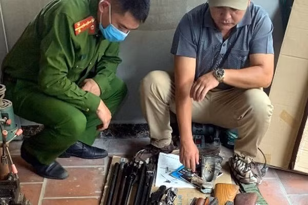 Ngang nhien no sung ban thang vao nguoi di duong-Hinh-5