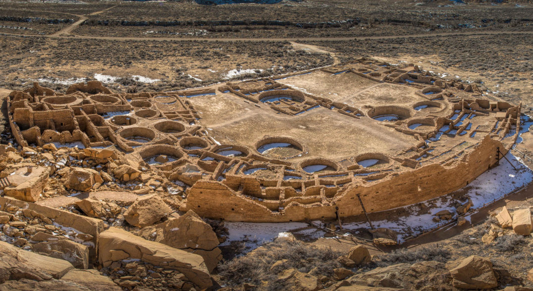 Người khác rao bán trên Facebook hộp sọ được cho là của một thiếu nữ với giá 1.300 USD. Người này không tiết lộ nguồn gốc của hộp sọ.