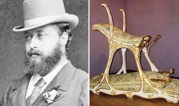 Một bản sao "chiếc ghế tình yêu" của Vua Edward VII hiện được trưng bày tại Bảo tàng Tình dục ở Prague. Mời độc giả xem video: Nữ hoàng Anh: "Hoàng tử bé đem lại hy vọng mới". Nguồn: VTC14