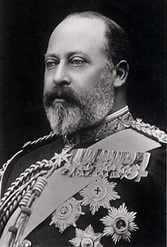 Ông là con trai cả của Nữ hoàng Victoria. Sau khi Nữ hoàng Victoria qua đời, hoàng tử Edward VII trở thành tân vương của Vương quốc Anh từ năm 1901 đến khi qua đời.