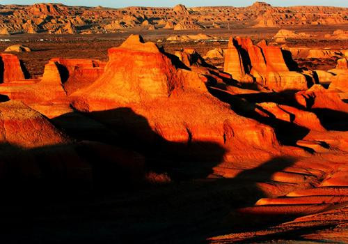 Họ nghe thấy những âm thanh kỳ bí đó nhưng không biết chúng phát ra từ đâu dù tìm mãi cũng không thấy. Vì vậy, một giả thuyết cho rằng những điều này do "ma quỷ" gây nên. Mời độc giả xem video: Thanh Hóa: Nữ sinh lớp 8 mất tích bí ẩn. Nguồn: VTC Now.