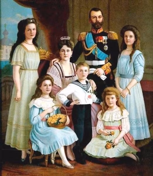 Khi có kết quả chính thức, Nga tổ chức lễ chôn chất long trọng cho các thành viên trong gia đình Sa hoàng Nicholas II tại Saint Petersburg.