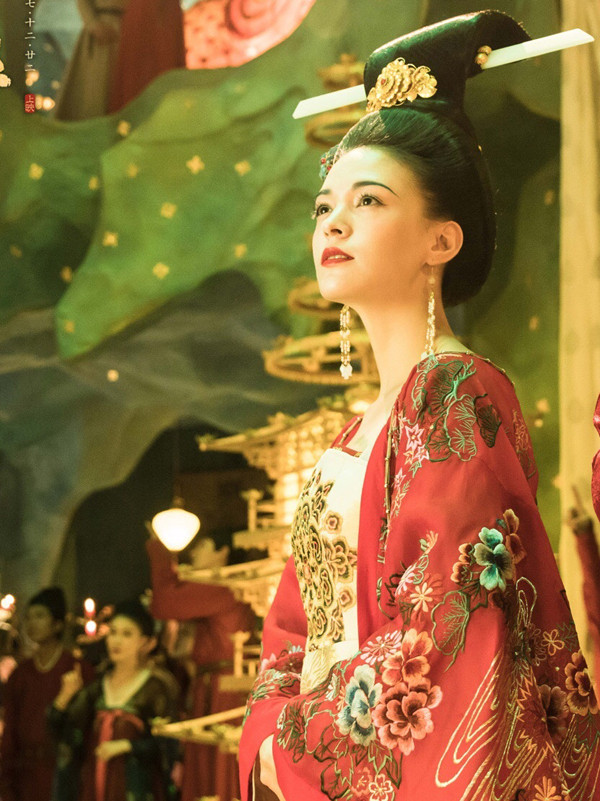 Không chỉ có nhan sắc xinh đẹp, Dương Quý Phi khiến Đường Huyền Tông yêu chiều gấp bội vì bà có làn da trắng, mềm mượt như em bé.