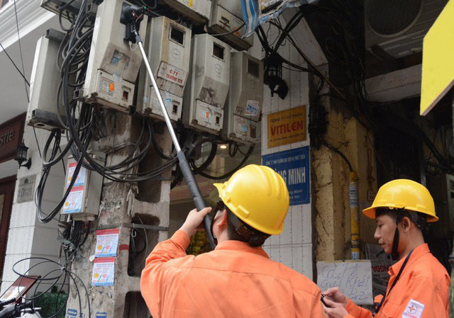 Hoa don tien dien tang “phi ma“: Ket qua kiem tra ghi chi so, lap hoa don ra sao?