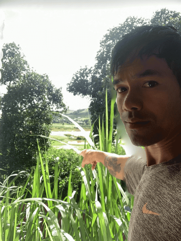 Ya Suy bi cuoi khinh khi la ca si noi tieng lai ve que