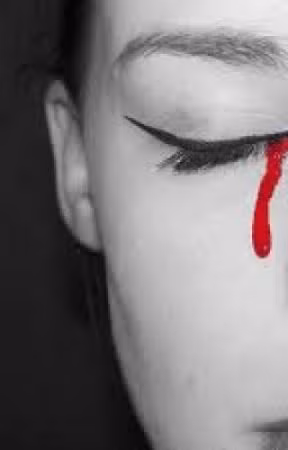 Những ghi chép sớm nhất về người khóc ra máu là vào thế kỷ 6. Cuốn sách y văn của Aëtius xứ Amida - thầy thuốc người Hy Lạp có đề cập đến hiện tượng bí ẩn này.