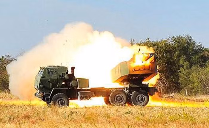 Hệ thống pháo phản lực phóng loạt M142 HIMARS của Mỹ được đánh giá là một trong những loại vũ khí phóng loạt nguy hiểm nhất hiện nay.