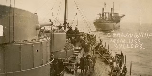Thế nhưng, sau khi đi vào vùng biển "tam giác quỷ" Bermuda, USS Cyclops biến mất một cách bí ẩn không để lại dấu vết nào. Không ai biết điều gì đã xảy đến với chiến hạm USS Cyclops và hơn 300 người trên tàu.