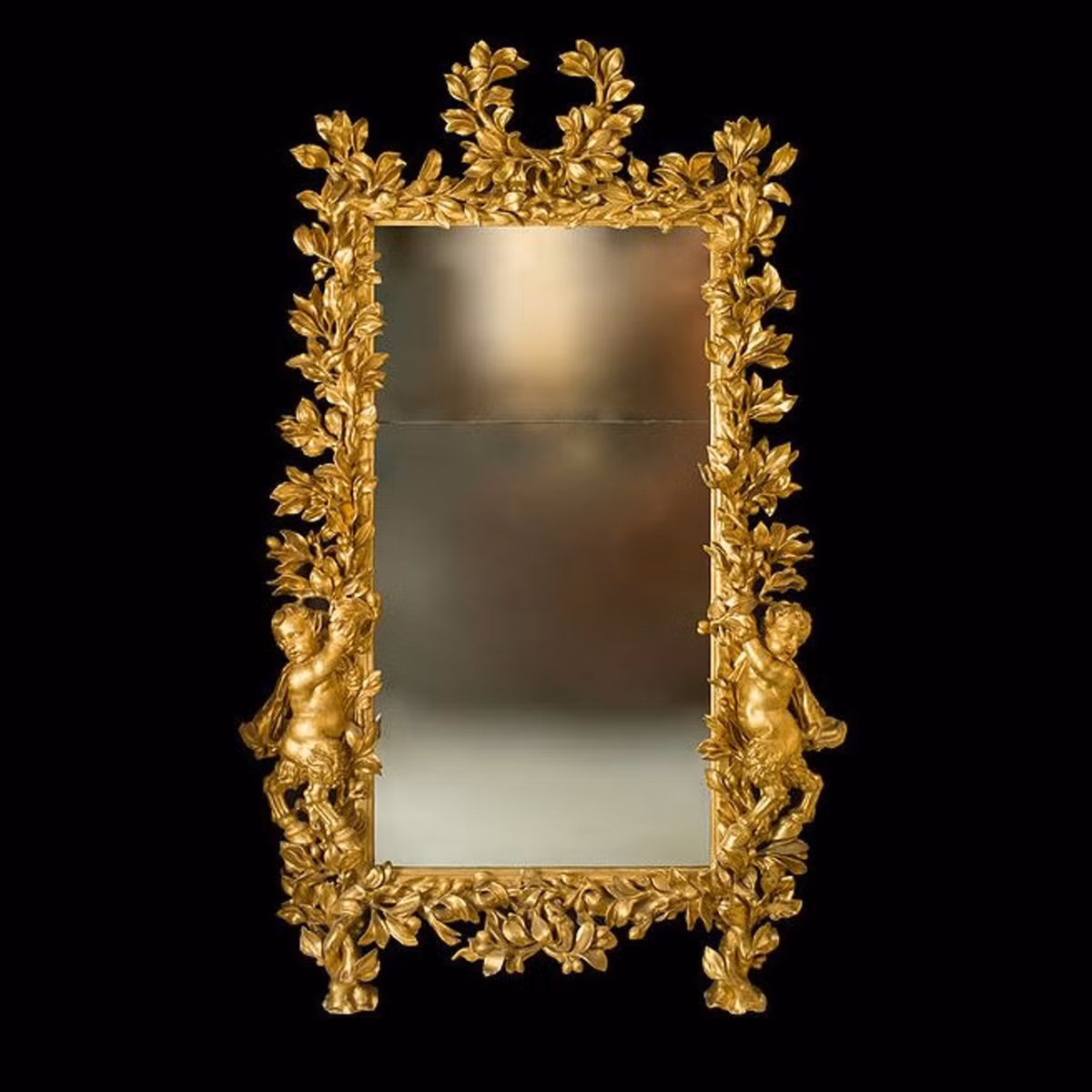 Dù không biết "lời nguyền" có thật hay không nhưng vào năm 1997, hiệp hội những người yêu thích cổ vật Pháp đưa ra cảnh báo người dân không nên mua chiếc gương có khắc chữ “Luis Alberto 1743”.