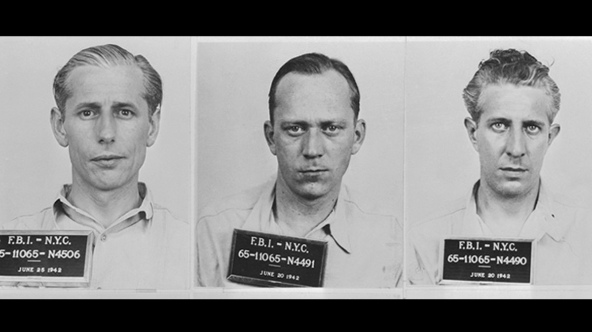 Chỉ trong vòng 2 tuần sau khi đặt chân đến Mỹ, các điệp viên Đức quốc xã thực hiện Chiến dịch Pastorius bị lực lượng FBI bắt giữ. Mỹ nhanh chóng bắt giữ được nhóm gián điệp này là bởi 1 trong 8 điệp viên trên của phát xít Đức cung cấp thông tin giúp bắt đồng bọn.