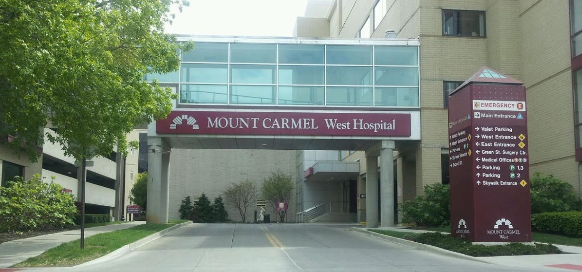 Bê bối rúng động dư luận này được phát hiện sau khi một bệnh nhân đâm đơn kiện bệnh viện Mount Carmel hồi tháng 10/2018. Bác sĩ William Husel - người phụ trách chính những bệnh nhân trên bị cáo buộc kê quá liều thuốc giảm đau gây hậu quả nghiêm trọng. Theo đó, bác sĩ William Husel bị bệnh viện đuổi việc và tước bằng hành nghề y.