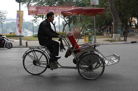 Trên trang du lịch VirtualTourist, nhiều khách du lịch quốc tế cũng bày tỏ sự thích thú khi được khám phá Hà Nội trên những xe xích lô mộc mạc.