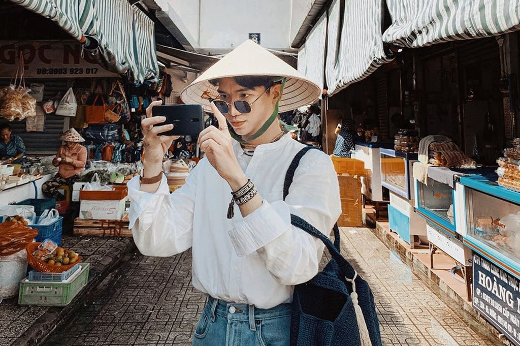 Kết quả khảo sát đã chọn ra top 30 thành phố tốt nhất thế giới để chuyển đến ở năm 2020. Trong đó, TP.HCM xếp hạng 3 với lý do hầu hết người nước ngoài đưa ra là chi phí sinh hoạt tại thành phố tương đối thấp và họ dễ dàng để tìm nhà. Tuy nhiên, một số người phàn nàn về đường phố bẩn và quản lý môi trường tệ. Ảnh: Monsimi.