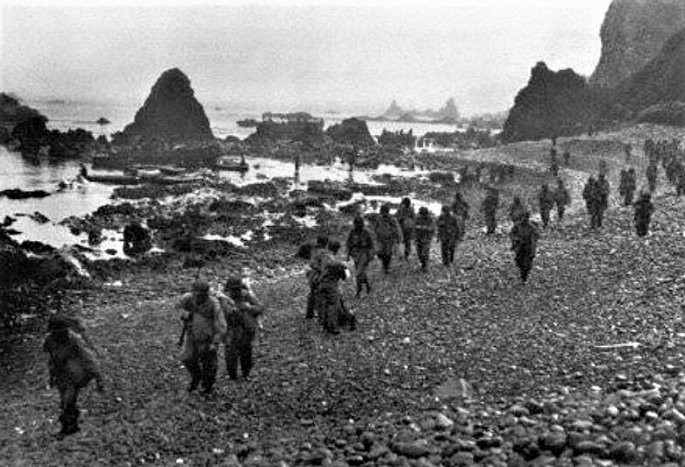 Cụ thể, sau khi chiếm đóng đảo Kiska thuộc quần đảo Aleut, có thời điểm Nhật Bản triển khai khoảng 10.000 binh sĩ đóng quân.