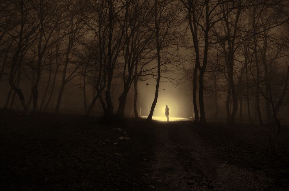 Theo đó, họ vô cùng hoảng sợ và vội vã rời đi. Cho đến nay, những câu chuyện kỳ bí, rùng rợn về làng Phong Môn hấp dẫn công chúng nhưng không phải ai cũng có đủ can đảm bước chân vào làng. Video: Ngôi làng ở "tận cùng trái đất" (nguồn: VTC14).