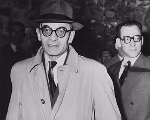 Trong thời gian ở Thụy Sĩ, Roessler được Tổng cục Tình báo quân sự Liên Xô (GRU) chiêu mộ về làm việc.