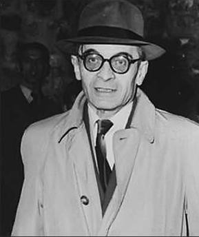 Cụ thể, sau khi kết thúc Chiến tranh thế giới 1, Roessler rời quân ngũ trở về nước và làm công việc nhà báo. Do có tư tưởng tự do nên ông bị một số thế lực chèn ép và cuối cùng phải chuyển sang định cư ở thành phố Luzener, Thụy Sĩ.