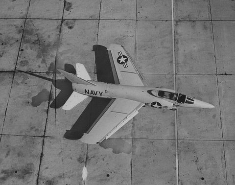 Theo kế hoạch, Attridge khai hỏa loạt đạn trong khoảng 4 giây ở độ cao 3.900m. Kế đến, Attridge cần 3 giây nghỉ làm mát hệ thống vũ khí trước khi thực hiện đợt khai hỏa thứ hai ở độ cao 2.100m và kết thúc bài huấn luyện.