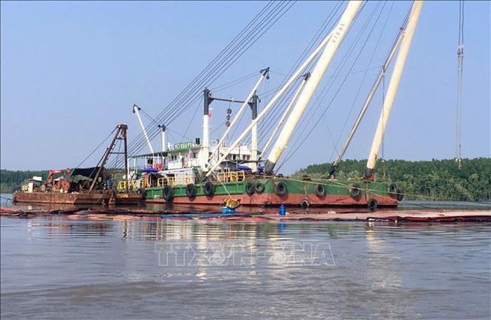 Tim thay thi the tho lan cuoi cung mat tich tren song Long Tau