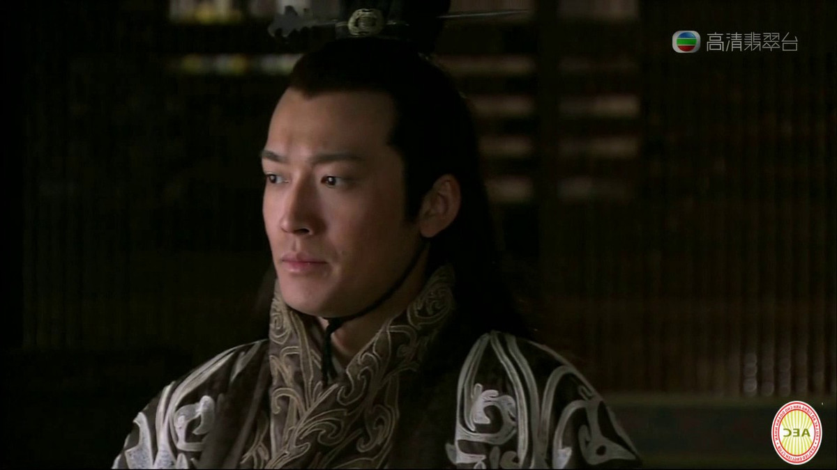 Lục Tốn luôn can gián Tôn Quyền không nên bỏ trưởng lập thứ và quyết định ủng hộ Thái tử. Vì nghe lời gièm pha của gian thần mà Tôn Quyền nghi ngờ lòng trung thành của Lục Tốn nên cuối cùng phế bỏ Thái tử Tôn Hòa. Mấy người cháu của Lục Tốn cũng bị cách chức. Theo đó, Lục Tốn u buồn, sinh bệnh mà qua đời.