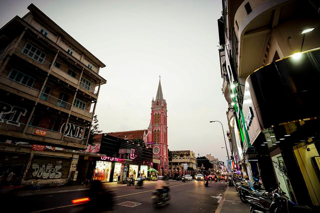 Trong khi đó, Tp. Hồ Chí Minh lọt top 10 thành phố năng động nhất thế giới năm 2019. Bảng xếp hạng này do Jones Lang LaSalle (JLL) thực hiện dựa trên chỉ số tăng trưởng thành phố (CMI).