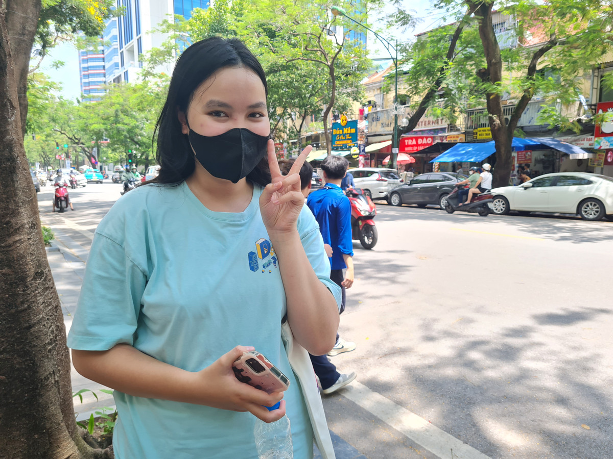 Thi sinh thi to hop mon KHXH: De kho dung nhu mong doi!