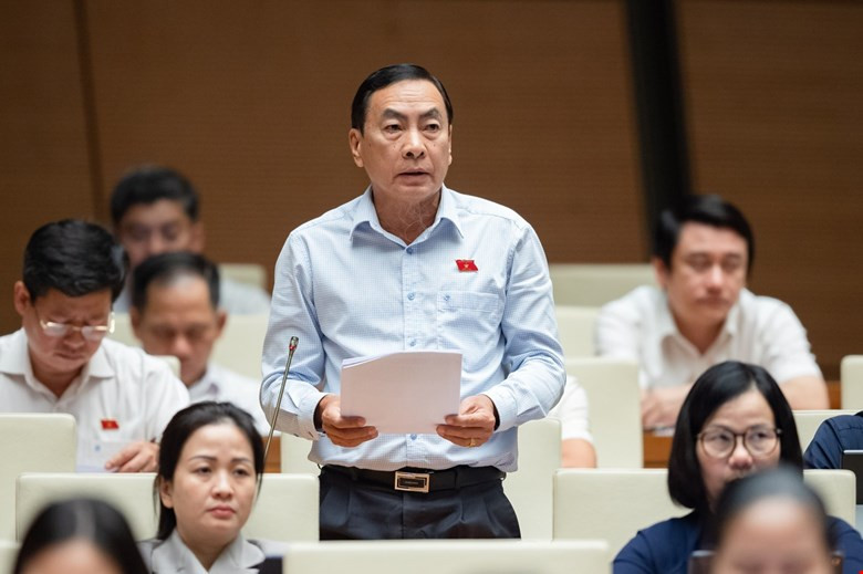 Dai bieu Quoc hoi: Can nhac doi ten the Can cuoc cong dan