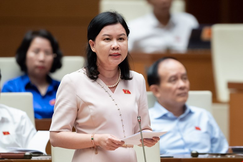 Tăng tuổi phục vụ CAND phải tương đồng với Bộ luật Lao động - Hình 2 Tang tuoi phuc vu CAND phai tuong dong voi Bo luat Lao dong-Hinh-2