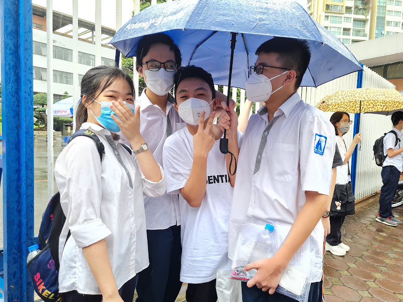 Luu y dac biet cua thay hieu truong truoc gio thi vao lop 10