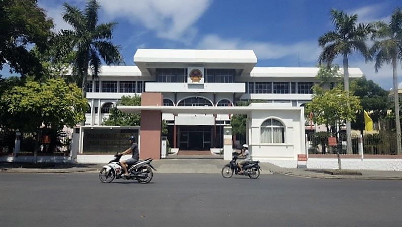 Vi sao HDND tinh Quang Tri hop bat thuong bau Chu tich tinh?