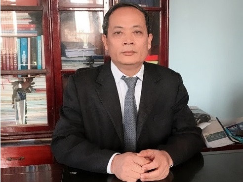 “Song ngam” o chua Nga Hoang: “2 phe dau da, chinh quyen dau dau“