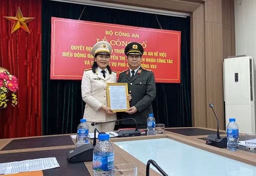 Trước khi được Bộ trưởng Bộ Công an điều động, bổ nhiệm làm Phó Cục trưởng Cục Pháp chế và cải cách Hành chính, Tư pháp, thiếu tướng Nguyễn Thị Xuân giữ chức vụ Phó Giám đốc Công an tỉnh Đắk Lắk. Thiếu tướng Nguyễn Thị Xuân là ĐBQH Khóa XIV, Ủy viên Ủy ban Quốc phòng - An ninh của Quốc hội.