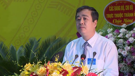 Ông Ngô Đông Hải bắt đầu sự nghiệp chính trị với các vị trí Phó Giám đốc, Giám đốc Sở TT&amp;TT Bình Định; rồi được bầu làm Bí thư huyện ủy Hoài Ân; Phó Chủ tịch UBND tỉnh Bình Định nhiệm kỳ 2011-2016.