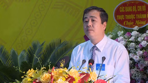 Ông Ngô Đông Hải bắt đầu sự nghiệp chính trị với các vị trí Phó Giám đốc, Giám đốc Sở TT&amp;TT Bình Định; rồi được bầu làm Bí thư huyện ủy Hoài Ân; Phó Chủ tịch UBND tỉnh Bình Định nhiệm kỳ 2011-2016.