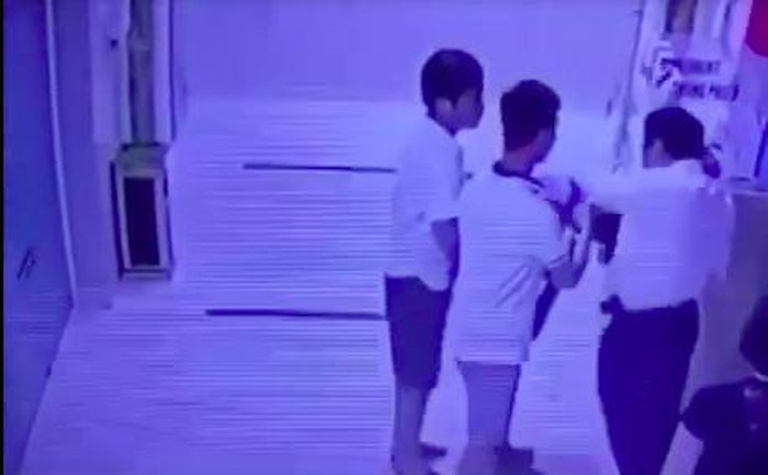 An phat nao cho PCT tap doan Deo Ca cam sung doa bao ve?