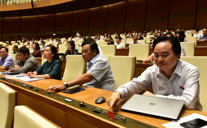 Quốc hội chính thức cấm dịch vụ kinh doanh đòi nợ thuê Quoc hoi chinh thuc cam dich vu kinh doanh doi no thue