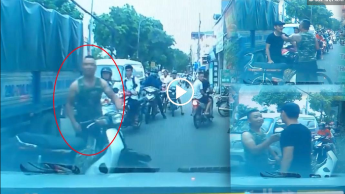 Video: Cả tuyến phố tắc vì người đàn ông say rượu dắt xe dựng giữa đường Video: Ca tuyen pho tac vi nguoi dan ong say ruou dat xe dung giua duong