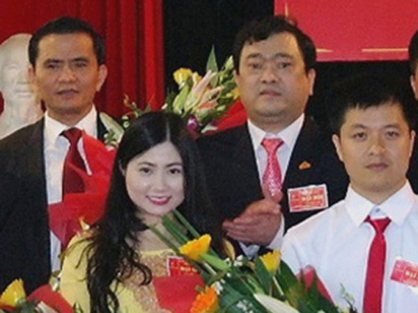  5. Thu hồi “siêu tốc” quyết định bổ nhiệm ông Tống Văn Thọ. Ngày 2/6, Thị xã Bỉm Sơn (Thanh Hóa) thu hồi các quyết định bổ nhiệm ông Tống Văn Thọ, Trưởng phòng Tài chính Kế hoạch, do vi phạm quy định. Ông Nguyễn Thanh Tùng, Phó bí thư thường trực Thị ủy Bỉm Sơn cho biết, quy trình bộ nhiệm ông Tống Văn Thọ "có những chỗ chưa chặt chẽ, không đảm bảo quy định nên buộc phải thu hồi". 